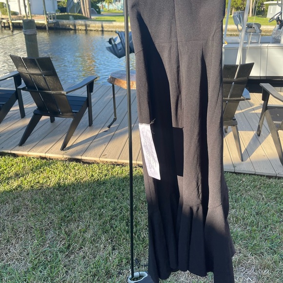 Dress The Population - Picture 7 of 12